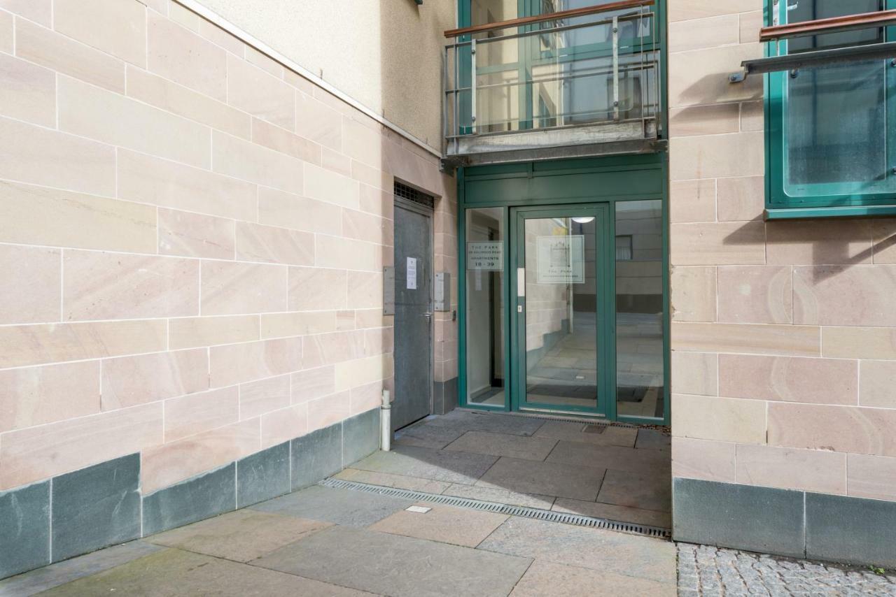 The Park At Holyrood Apartment Edinburgh Exterior photo