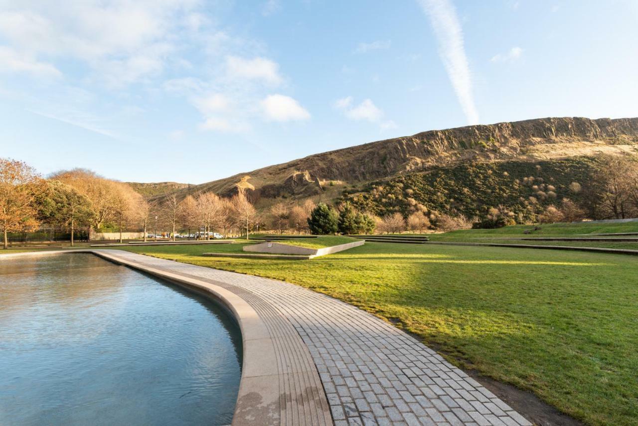 The Park At Holyrood Apartment Edinburgh Exterior photo